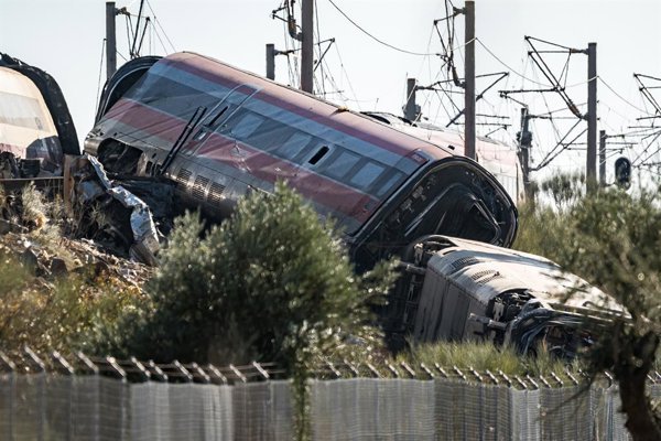 Autoridad de Investigación de Accidentes confirma 74 fallecidos en el choque ferroviario de Urda