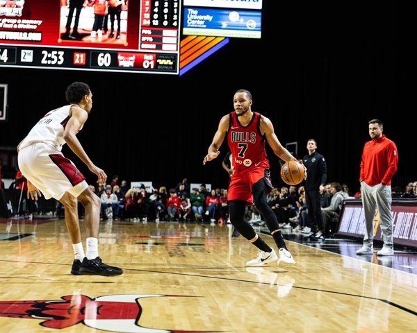 Kevin Knox, talento de la NBA, refuerza al Unicaja en baloncesto