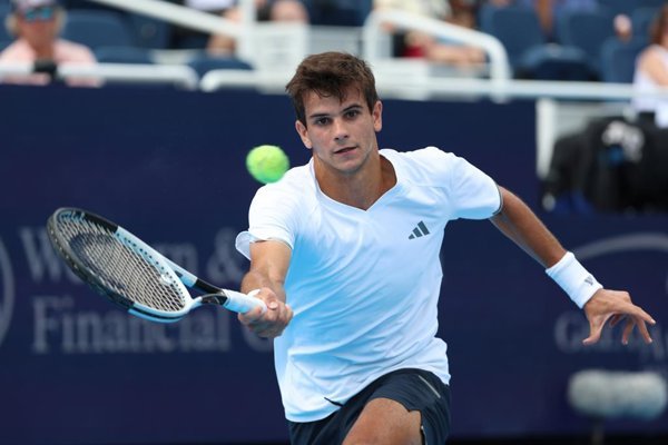 Rafa Jódar pierde ante Vacherot en Basilea y complica su clasificación a las Finales ATP