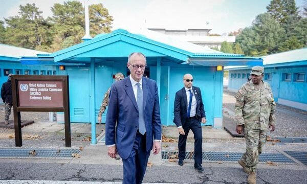 Inicia la entrega de ayuda humanitaria y la evacuación de civiles en Oleshki, Ucrania