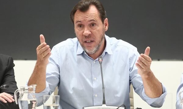 El Gobierno considera suspender temporalmente la línea de tren Madrid-Barcelona durante hasta dos años para realizar obras planificadas