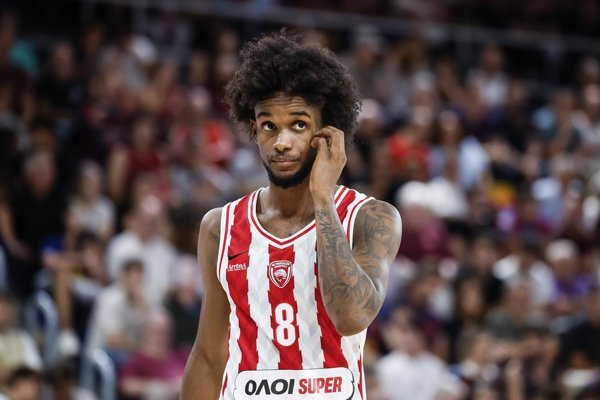 Baloncesto: Jean Montero, base de Olympiacos, estará seis meses sin jugar por lesión en el menisco
