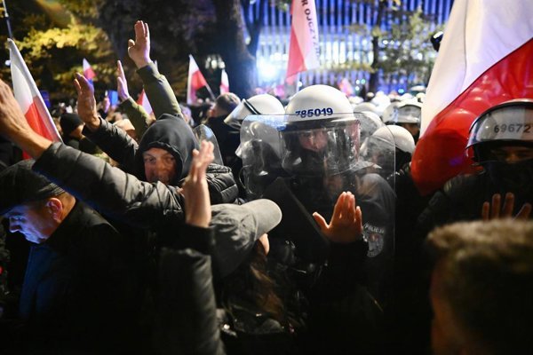 La OSCE llama a respetar las instituciones democráticas y promover el diálogo ante la crisis del Tribunal Constitucional en Polonia