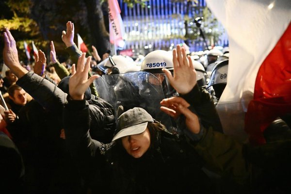 Siete jueces experimentados del Tribunal Constitucional de Polonia denuncian intervención considerada «totalmente ilegal» del tribunal