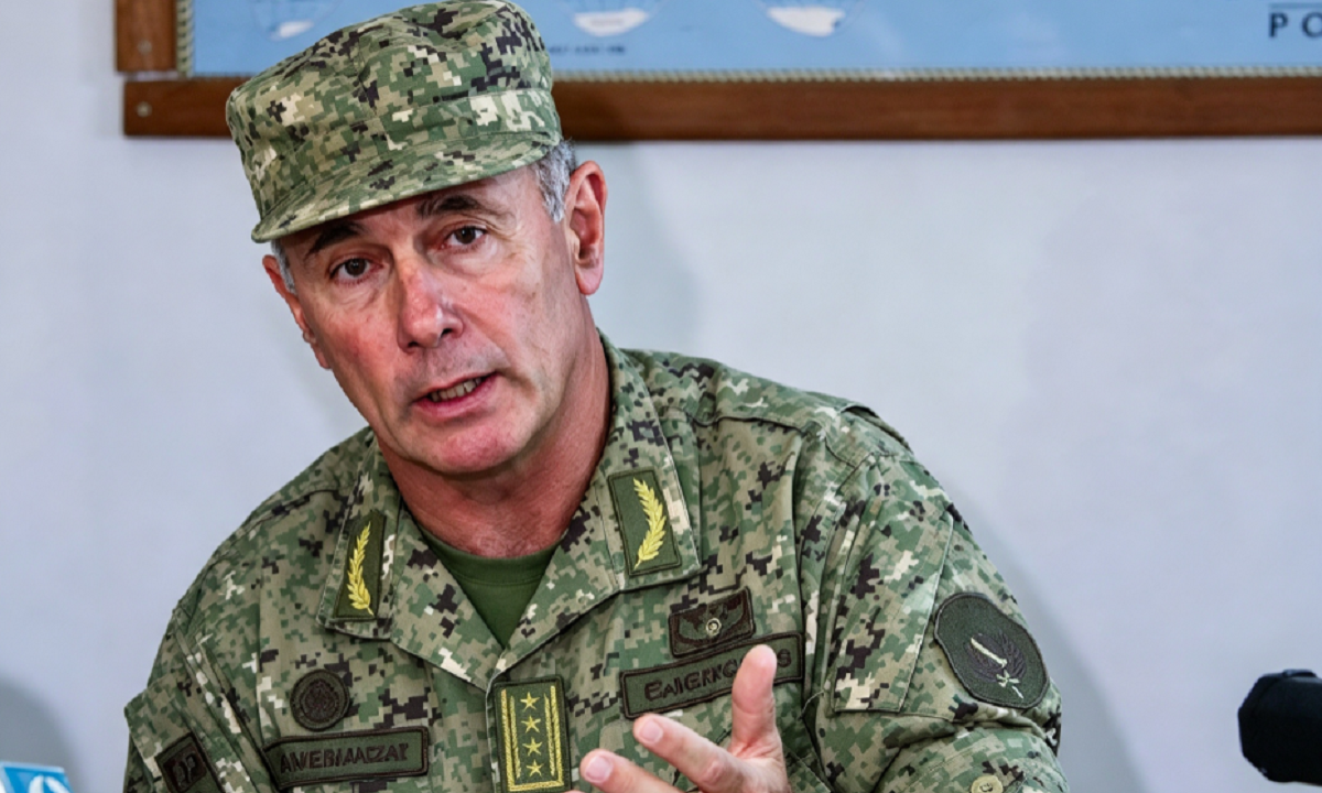 Conferencia de prensa de autoridades del Ministerio de Defensa y del Ejército Uruguayo.