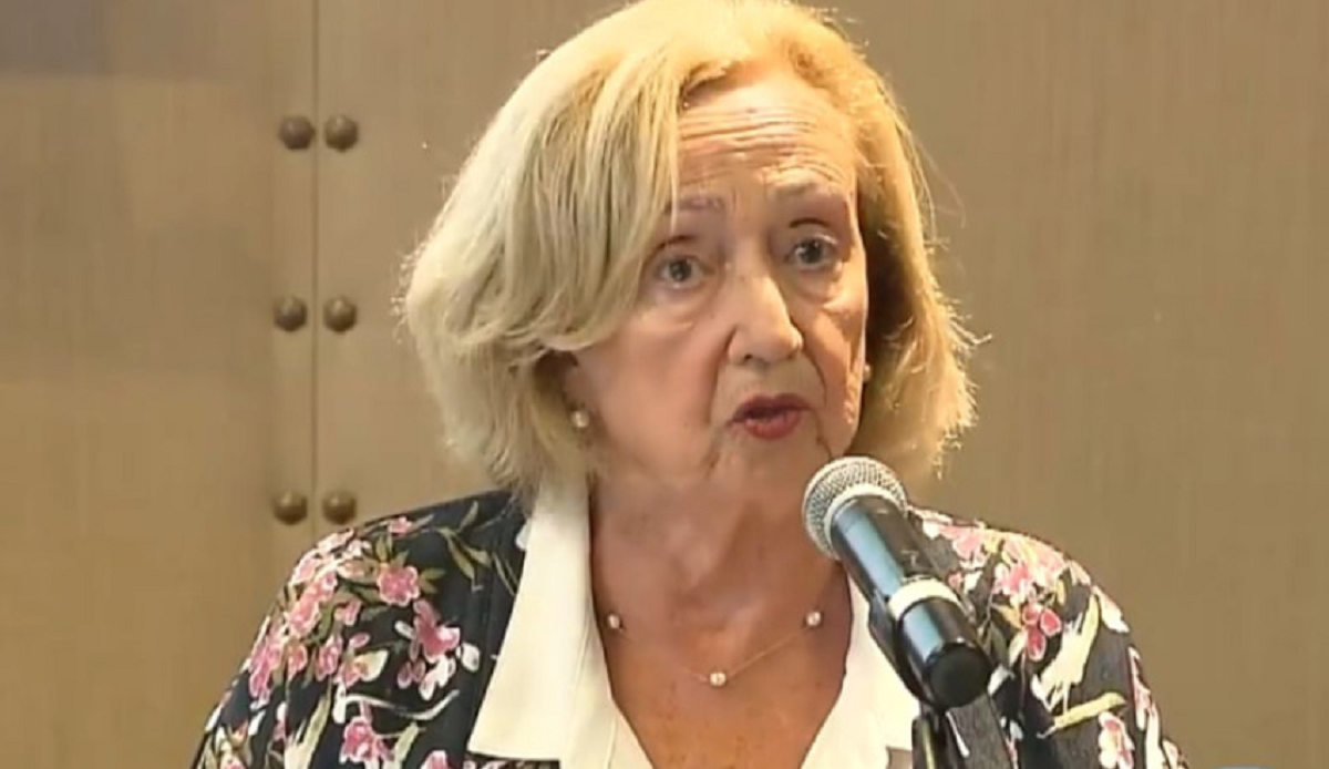 Exministra María Julia Muñoz durante la entrevista en El Observador.