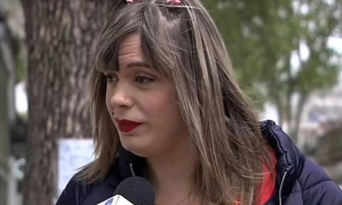 Romina Celeste Papasso durante una conferencia de prensa en Montevideo.