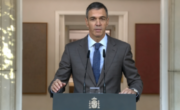 Pedro Sánchez durante el anuncio de la convocatoria a elecciones generales en España.